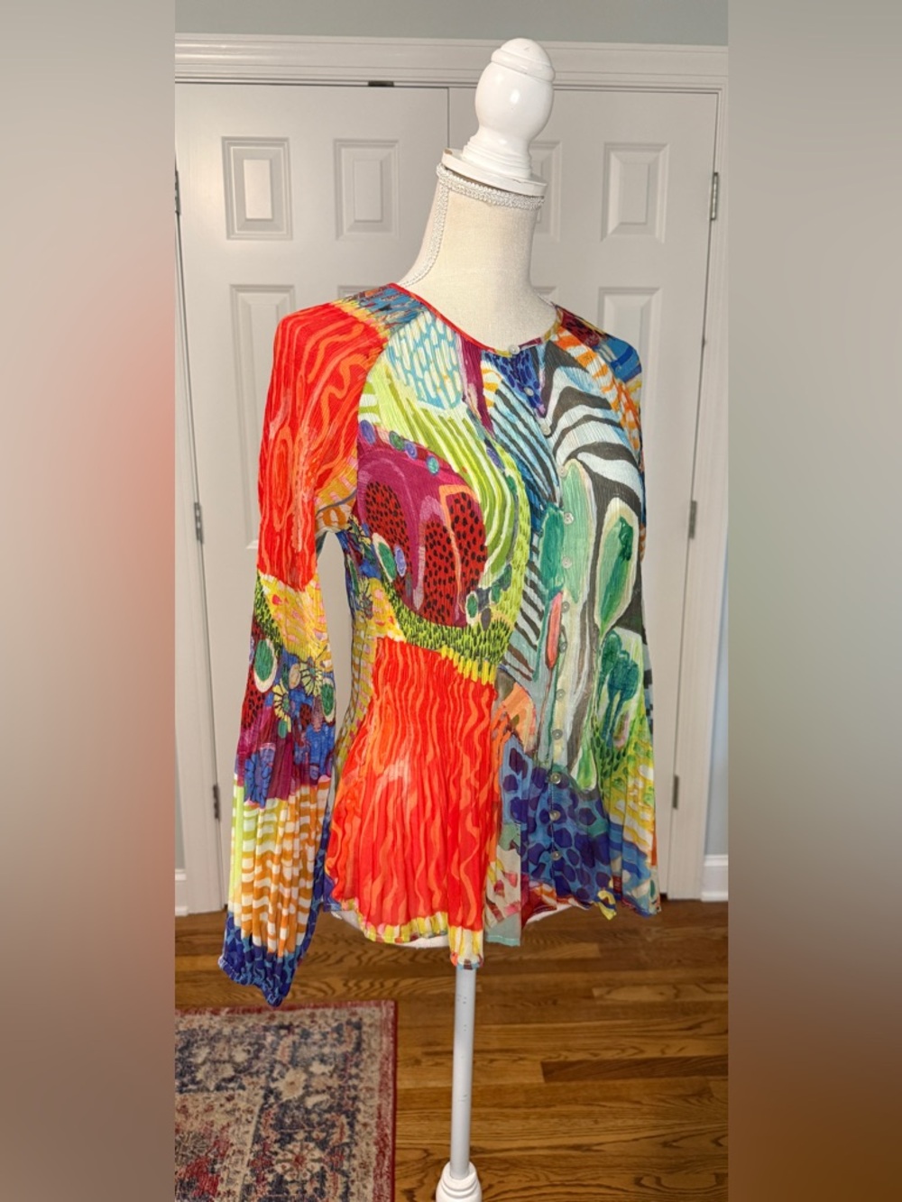 Claire Desjardins Colorful Pleated Printed Top Sz S - Picture 3 of 8